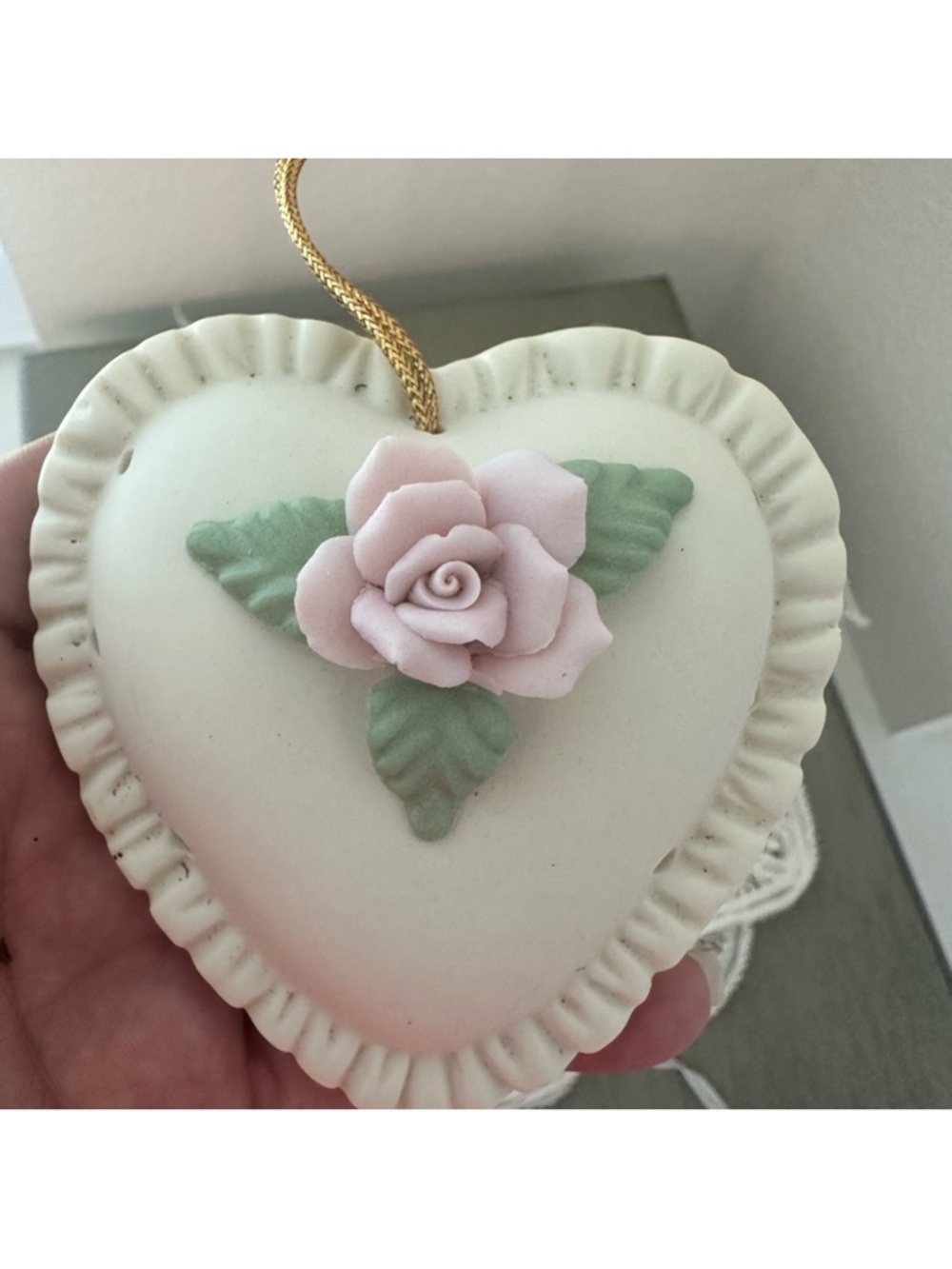 American Vintage Christmas Enesco Victorian porcelain heart ornament decor - Picture 3 of 3